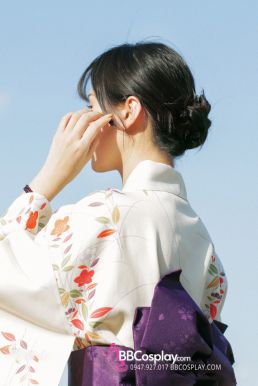 Yukata Vàng Kem Hoa Ngũ Sắc