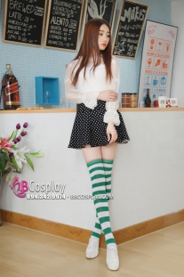 Vớ Sọc Trắng Xanh Lá