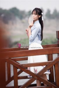 Hán Phục Cách Tân Cá Chép Áo Xanh Váy Kem