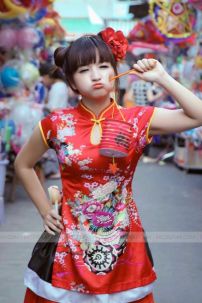 Qiloli Đỏ Phi Cổ Giọt Có Tay