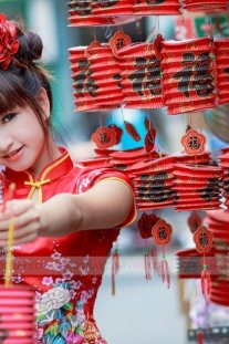 Qiloli Đỏ Phi Cổ Giọt Có Tay