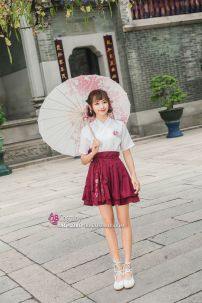 Hán Phục Cách Tân Mèo Đỏ