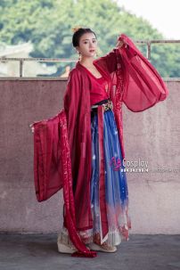 Yếm Đỏ Bỉ Ngạn Cổ Trang Mặc Với Hán Phục