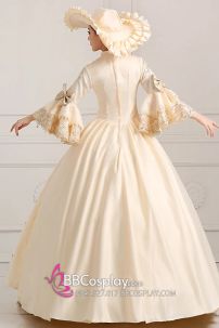 Đầm Bá Tước Bên Trên Tầng Lầu