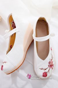 Giày Thêu Hán Phục Đế 6cm Size 38