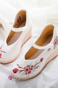Giày Thêu Hán Phục Đế 6cm Size 38