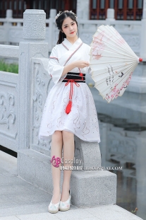 Thuê Hán Phục Cách Tân Vân Lưu Tuyết