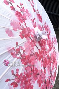 Dù Vải Cổ Trang Hoa Đào Nền Trắng