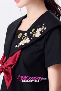 Nữ Sinh Đen Tay Ngắn Thêu Hoa Đào