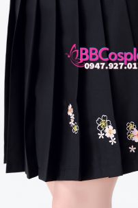 Nữ Sinh Đen Tay Ngắn Thêu Hoa Đào