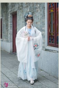 Hán Phục Tiểu Bạch