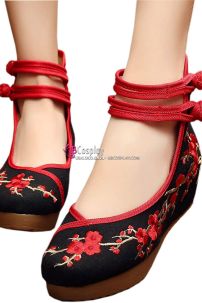 Hài Cổ Trang Đen Thêu Cành Đào Đỏ Cao 5cm Size 38