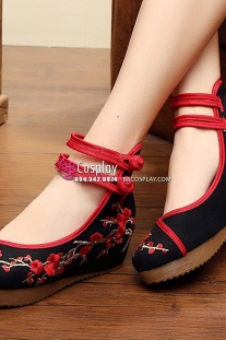 Hài Cổ Trang Đen Thêu Cành Đào Đỏ Cao 5cm Size 38