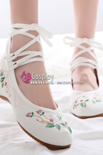 Hài Cổ Trang Trắng Thêu Hoa Sen 2.5cm Size 37