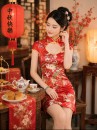 Sườn Xám Phi Đỏ Ngắn Có Tay Thời Thượng Cổ Khoét