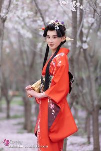 Yukata Chuẩn Nhật Đỏ (Kimono Mùa Hè Rực Rỡ)