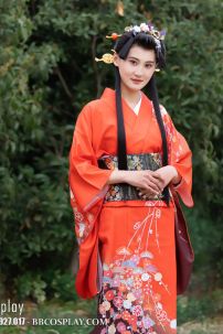 Yukata Chuẩn Nhật Đỏ (Kimono Mùa Hè Rực Rỡ)