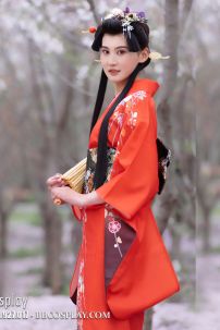 Yukata Chuẩn Nhật Đỏ (Kimono Mùa Hè Rực Rỡ)
