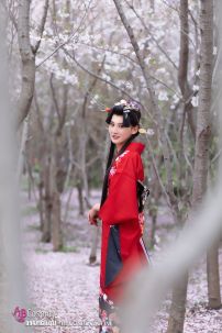 Yukata Chuẩn Nhật Đỏ (Kimono Mùa Hè Rực Rỡ)