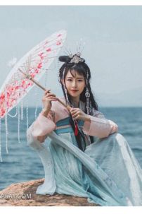 Hán Phục Nhập Nhưng Không Về