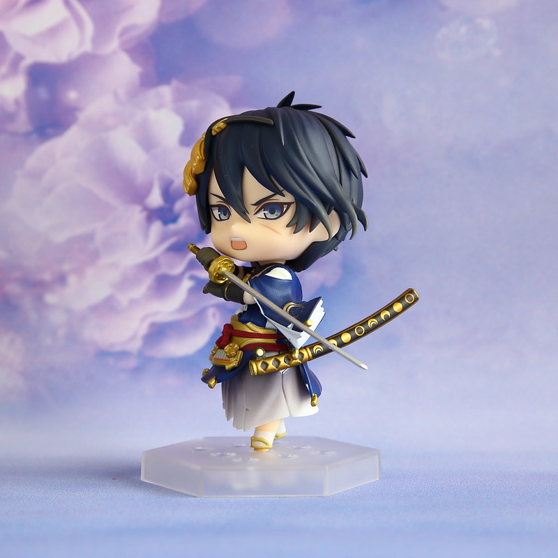 Mô Hình Mikazuki Munechika : Shinkenhissatsu Co-De - Touken Ranbu