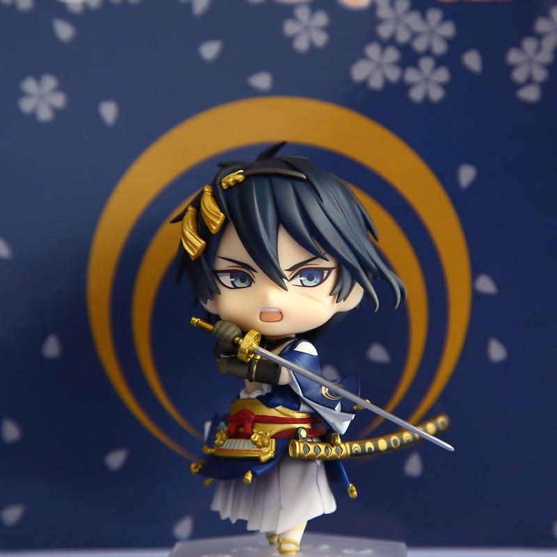 Mô Hình Mikazuki Munechika : Shinkenhissatsu Co-De - Touken Ranbu