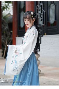 Hán Phục Cố Mộng Lam Tước