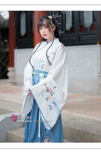 Hán Phục Cố Mộng Lam Tước