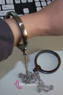 Còng Tay Cosplay Tokyo Ghoul Kaneki Ken