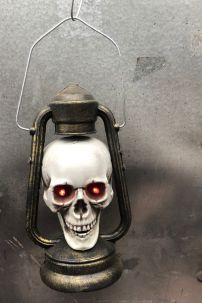 Đèn Đầu Lâu Để Hoá Trang Ma Đốt Đèn