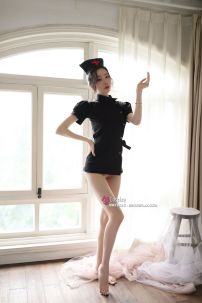 Nữ Y Tá Sexy Đen