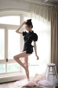 Nữ Y Tá Sexy Đen