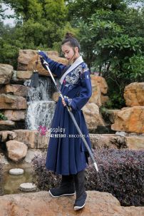 Hán Phục Nữ Kiếm Khách Thêu Rồng