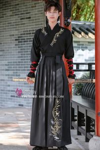 Hán Phục Hoa Vũ Xích Hắc