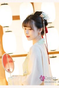 Hán Phục Phù Quang Hoa