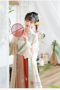 Hán Phục Phù Quang Hoa