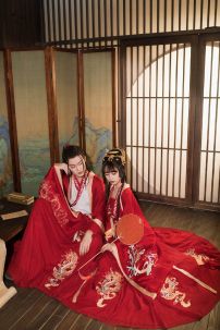 Hán Phục Cặp Đôi Song Long Hồng Môn Thêu Chính Hãng Váy 12M