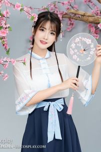 Hán Phục Cách Tân Áo Trắng Váy Xanh Cổ Tàu