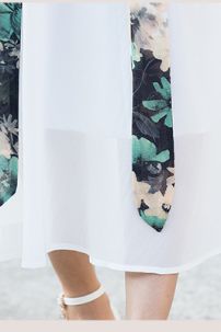 Trang Phục Nữ Sinh Dân Quốc - Màu Trắng Hoa Xanh