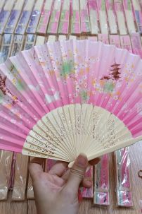 Quạt Xếp Thỏ Hồng