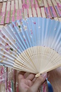 Quạt Xếp Xanh Hoa