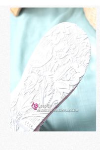 Giày Thêu Bạch Thố Màu Kem - Đế Bằng 2cm Size 39