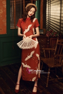 Sườn Xám Đỏ Dài Hạc Bay Xẻ Tà Vintage