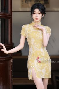 Sườn Xám Khổng Tước Nền Vàng Lime