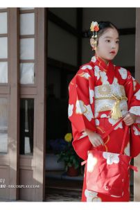 Kimono Bé Gái Đỏ Hoa Đào (HÀNG ORDER)