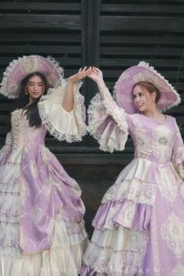 Đầm Nữ Hoàng Elizabeth Vintage