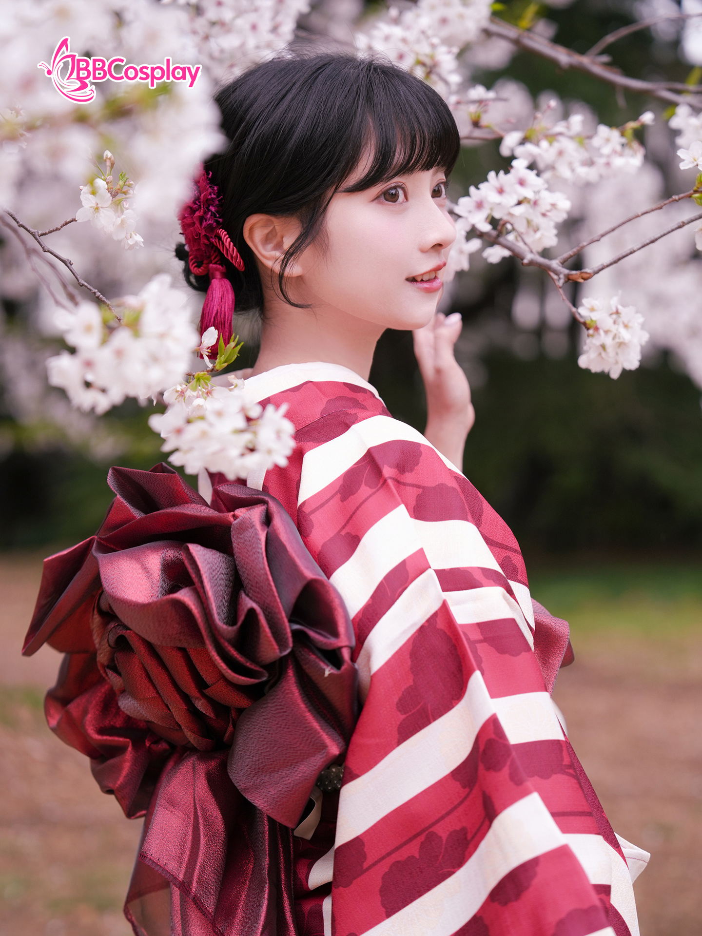 Yukata Kohaku Đỏ Sọc Trắng Vân Chìm Hoa Bách Hợp