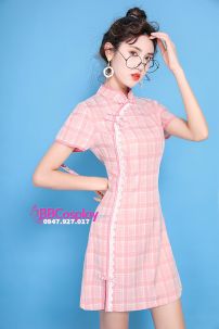 Sườn Xám 2024 Caro Hồng