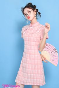 Sườn Xám 2024 Caro Hồng