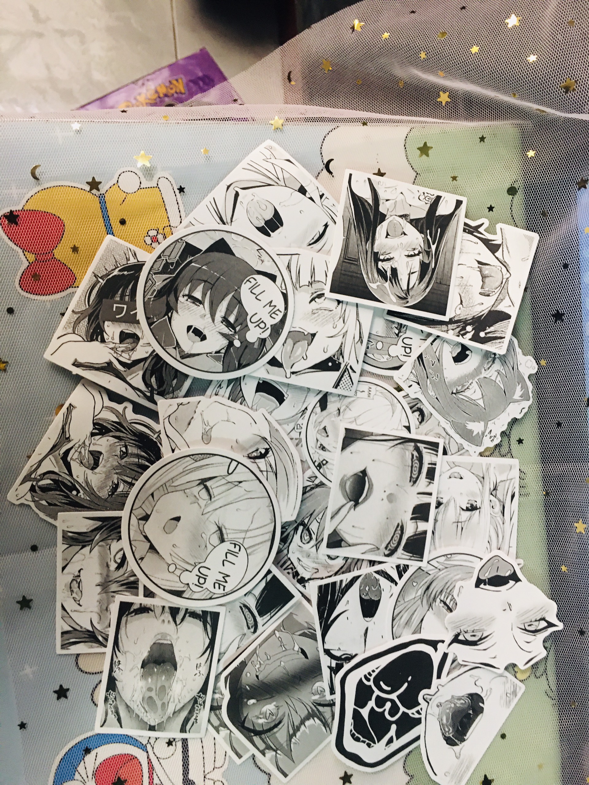 Sticker Manga H E N T A I - Bộ 50 Cái